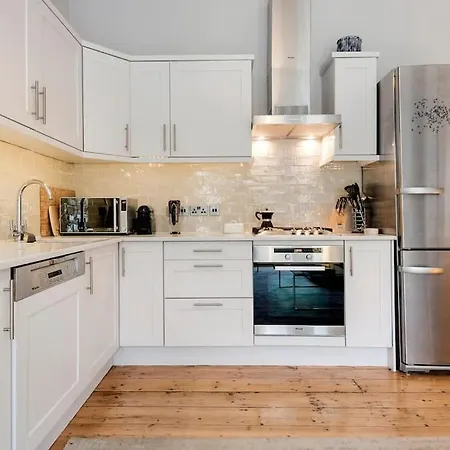 Contemporary Clapham Living Apartment London Exterior photo