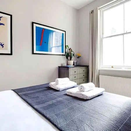 Contemporary Clapham Living Apartment London Exterior photo
