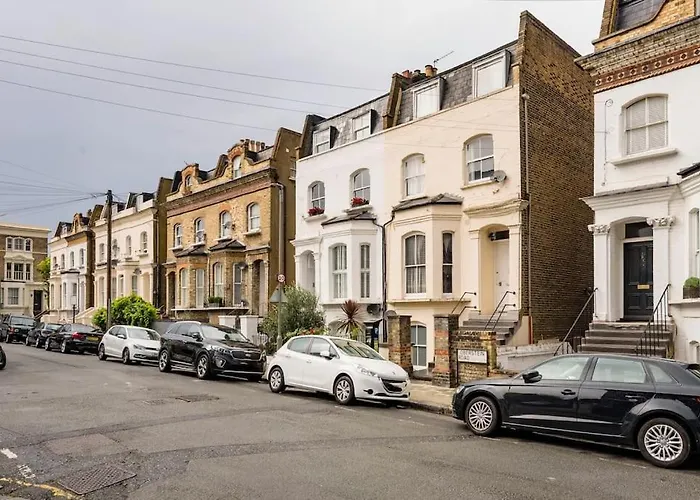 Contemporary Clapham Living