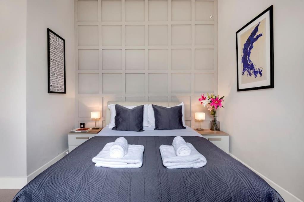 Contemporary Clapham Living London