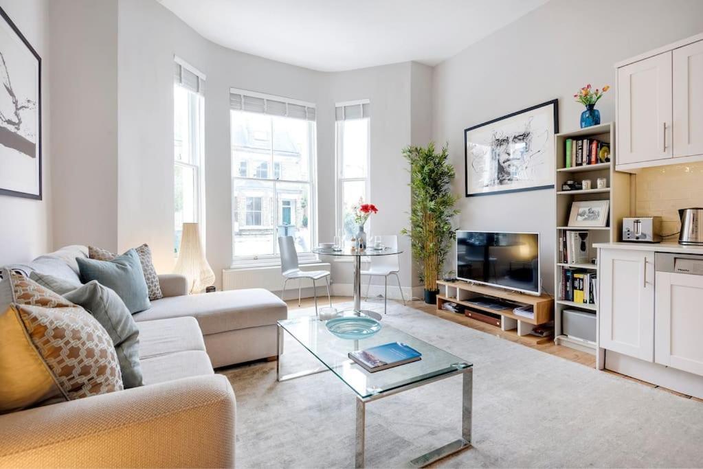 Apartment Contemporary Clapham Living London