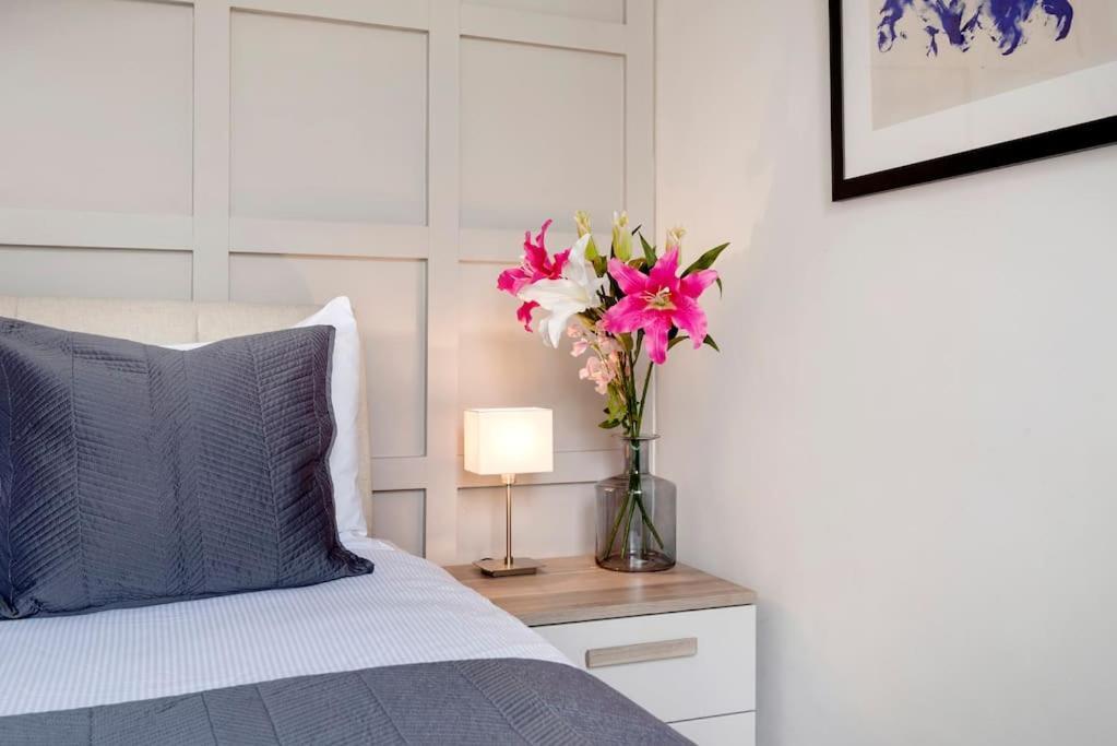Contemporary Clapham Living London